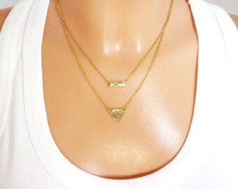 Dreieck Kette, gehämmert, mehrreiige Halskette, geometrisch, vergoldet, minimalistisch