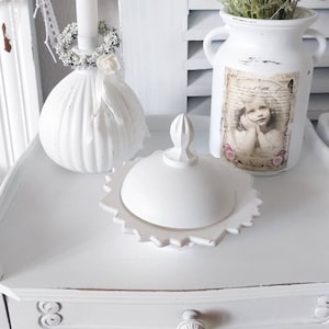 old glass bowl with lid from France in shabby chic * jewelry box * country house style *