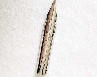 A Place To Flourish Calligraphy Flourish Friday Comparing G Nibs