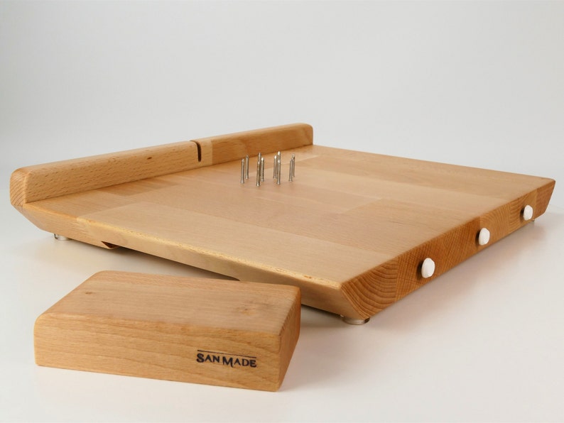 One-handed Cutting Board
