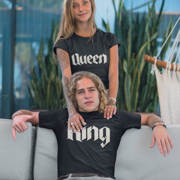 King Queen Paar T-Shirt Set 2 Stück - Paar Partnerlook Shirts - Paar Partner Outfit - Pärchen Geschenk - Paar Geschenke - Couple Shirts
