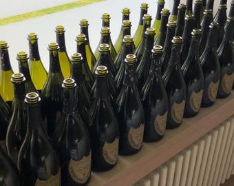Lege Dom Pérignon Fles – Vintage Champagnefles – Mancave Decor – Luxe Bar Accessoire – Collectors Item – Decoratief Glazen Fles