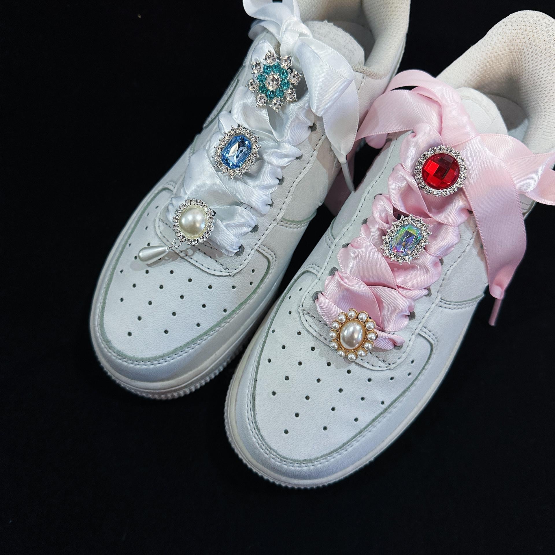 アクセサリーその他 [Monday Edition] FLOWER SHOELACE CHARMS (SET) org.jpg