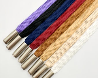 Cordones planos de 10 mm con extremos de metal