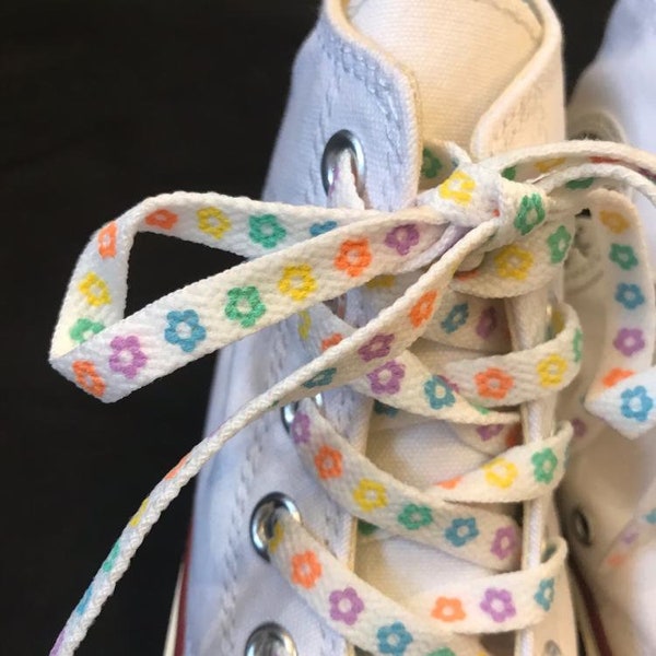 Flower Shoe Laces, Sneaker Lace With Flower Charms - ONE PAIR