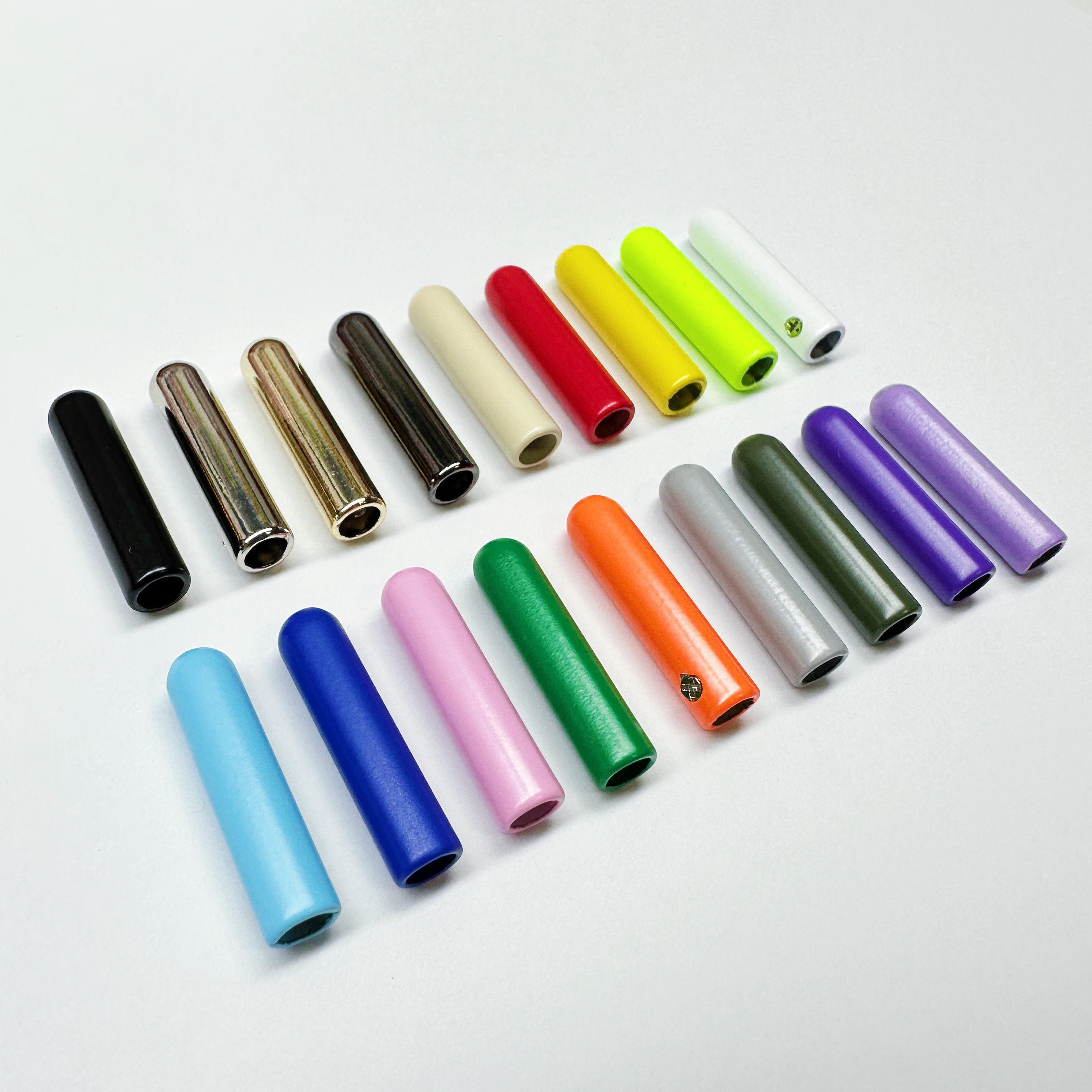 Clear plastic aglets best sale