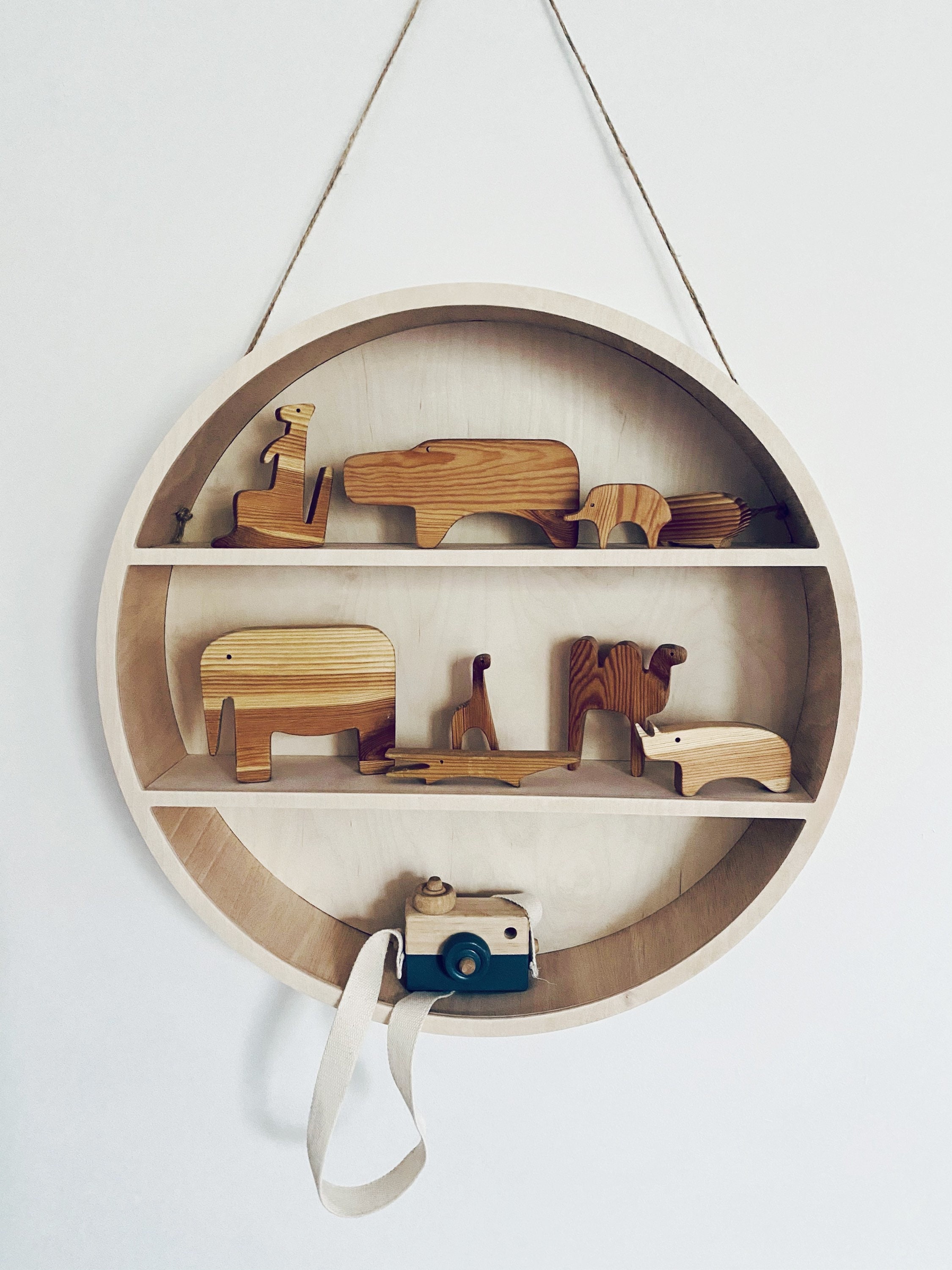 Round wooden on sale shelf for wall
