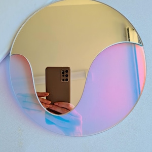Drip Circle Mirror Holographic Wall Art, Iridescent Rainbow Sun Catcher Disc, Futuristic Liquid Mirror, Y2K Dopamine Decor, Funky Retro