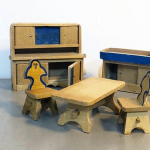 Vintage doll kitchen