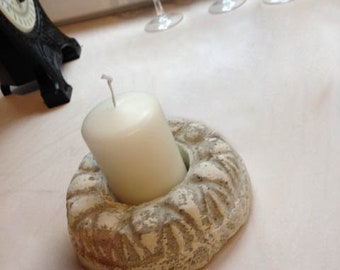 Birthday candle with cement wreath