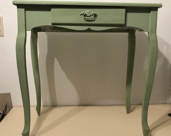 small retro table: ladies desk for hallway / living room or as a dressing table