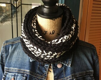 Chunky Cowl || Infinity Cowl Scarf