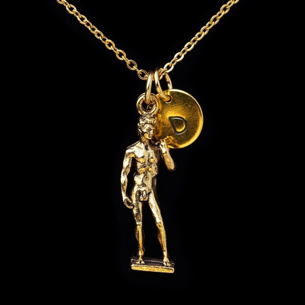 Collana con ciondolo con statua del David in oro, scultura di Michelangelo, mitologia greco-romana, gioielli regalo di storia dell'arte, collana con monogramma personalizzato