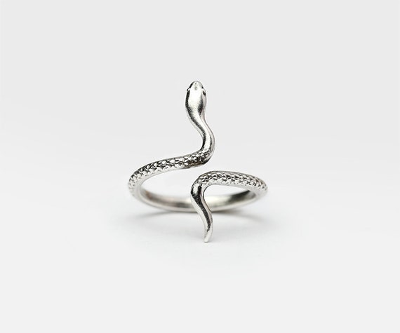 Red-Eyed Silver Serpent Wrap Ring - Itahdnura Kollection