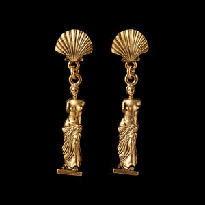 Boucles d'oreilles en or Aphrodite de Milos, statue d'Aphrodite, boucles d'oreilles Vénus de Milo, bijoux Aphrodite en or antiques, boucles d'oreilles histoire de l'art