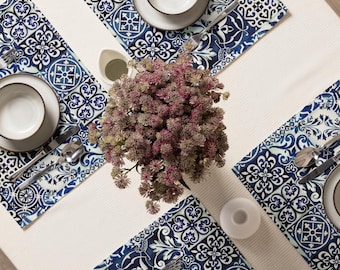 Juego de 4 manteles individuales de azulejo azul mediterráneo / Diseño de acuarela pintado a mano / Decoración de comedor de estilo costero