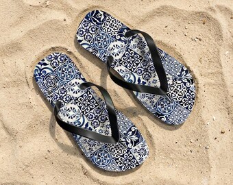 Mediterrane tegelslippers | Blauwe Italiaanse keramische sandalen met patroon | Zomerse strandschoenen | Originele aquarel kunstslippers