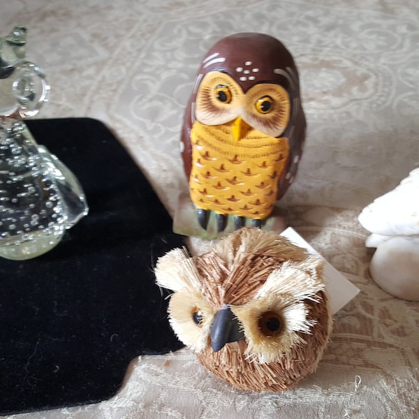 Collectible Owls - A MIX of different Glass and Wood OWLs - Magicke & Passion... Choose that which Hoots to you!