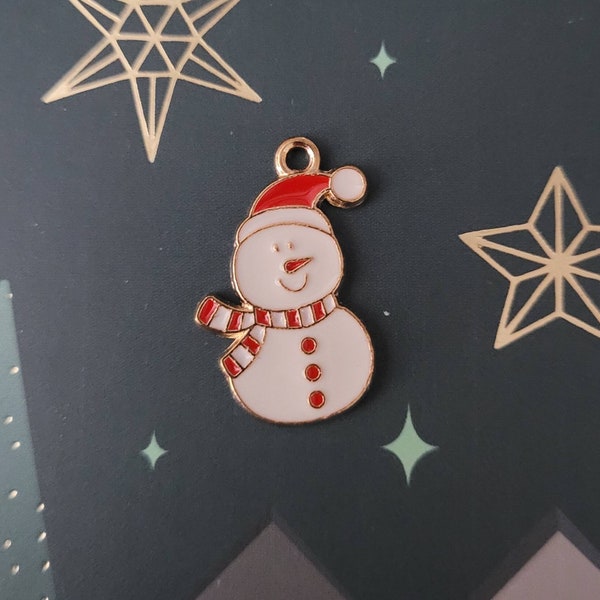 Snowman charm, gold coloured metal, enamel, perfect for winter, Christmas, festive projects, like a pendant, earrings, keyrings, crafts