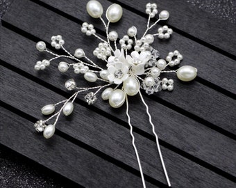 Floral bridal hair pins, bridal headpiece, floral wedding bobby pins. Briedsmaid hair pin.