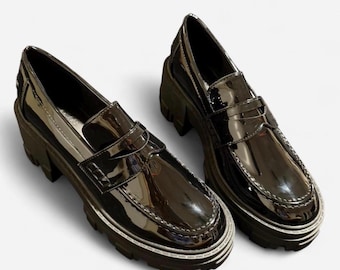 Neu WOT Damen ASOS Schwarz Patent Chunky Lug Sole Loafers Größe 10 (8 UK)