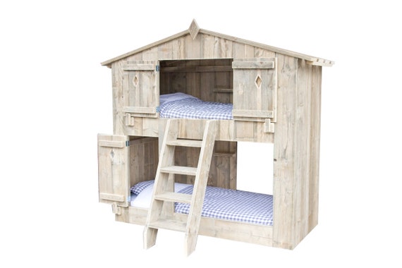 Twin tower bunk bed deals