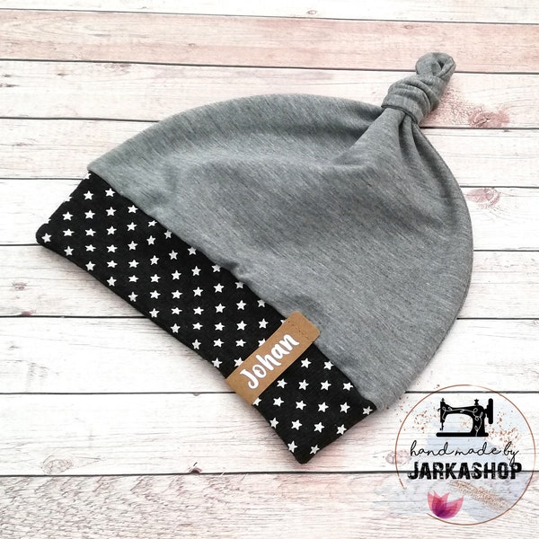 Bonnet à noeud avec brin, bonnet avec nom, bonnet « gris astérisque » casquette, bonnet de bébé, bonnet d’enfant, bonnet en jersey de coton ou sweatstoff