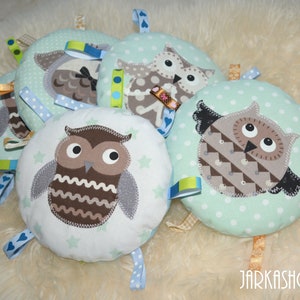 Baby rassel gripping &quot;owl&quot; to choose, mint, brown, beige