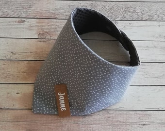 Baby reversible neckerchief "waffle lpique-cotton grey-light grey dots", personalized, neck era, baby scarf, triangle scarf, neck era with name