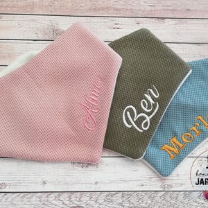 Baby winter/summer reversible scarf waffle knit jersey, fleece, embroidered with name, personalized, baby scarf, triangular scarf, scarf image 6