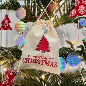 Reusable Christmas Gift Bag | Cotton Drawstring Bag with Merry Christmas & Pine Trees | Eco-Friendly Holiday Pouch for Gifts, Festive Decor