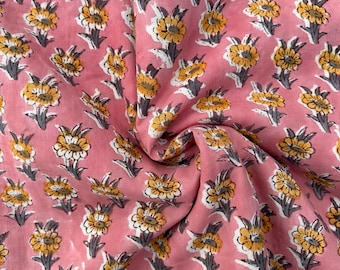 Tessuto di cotone con stampa floreale rosa: materiale per cucire Sanganeri