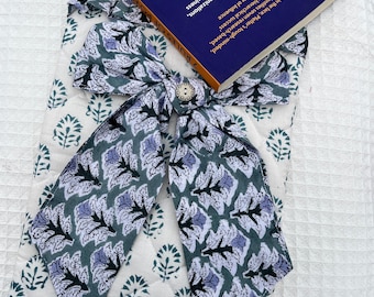 Handmade Quilted Kindle Sleeve: Floral Block Print Cover with Bow
