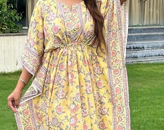 Caftán de algodón con estampado floral amarillo: vestido largo indio con estampado de bloques