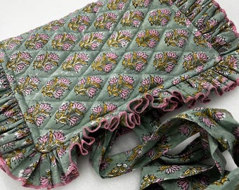 Handmade Quilted Floral Bible Cover with Bow: Christian Gift