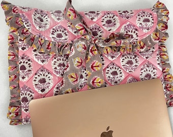 Custodia per laptop trapuntata stampata a mano: custodia per MacBook in cotone floreale rosa