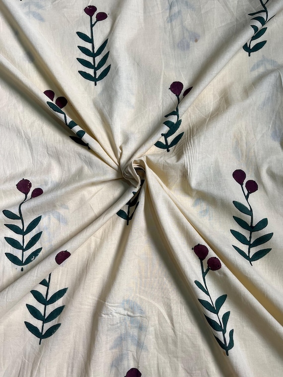Hand Block Printed Cotton Fabric – Minimalist Floral Design, Eco-Friendly