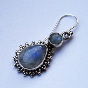 Silver Earring Pretty Moonstone