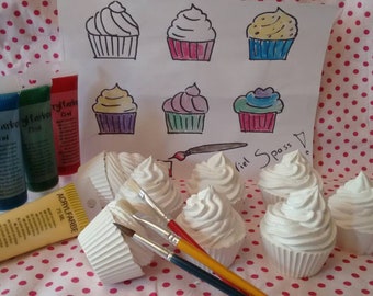 8er Set Cupcakes zum bemalen Kindergeburtstag Beschäftigung Bastelset  Kinder Kreativset