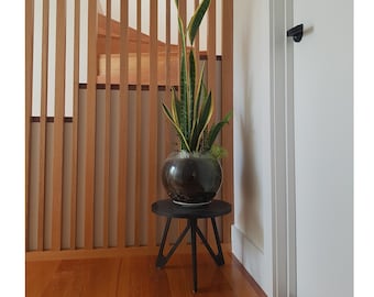 Furniture vector file for Onada Small Display Table. Parametric furniture, plywood table, cnc plan, cnc router cut files.