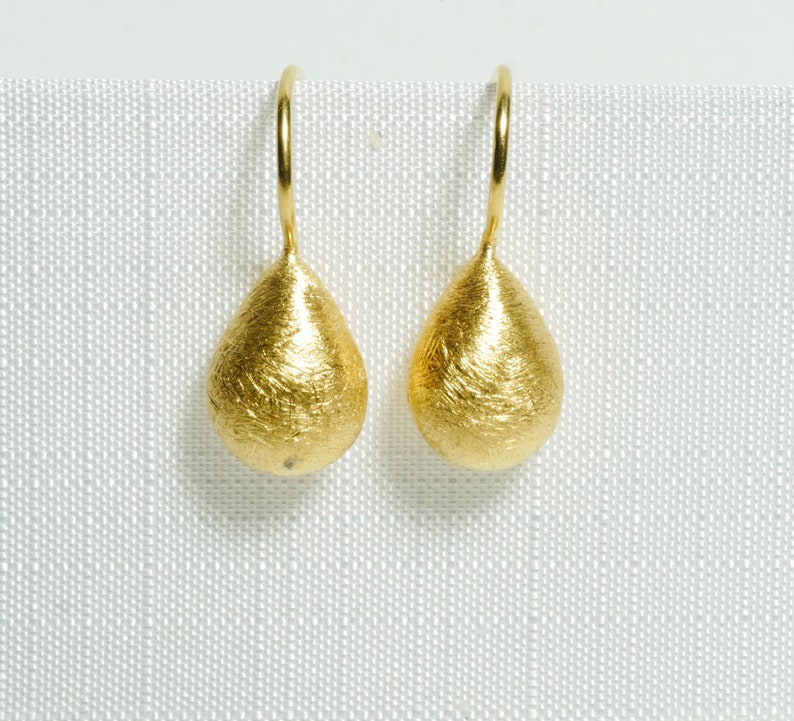 Earrings gold drops image 3
