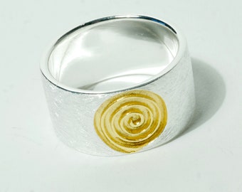 Silver ring wide with gold spiral