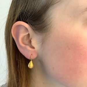 Earrings gold drops image 8