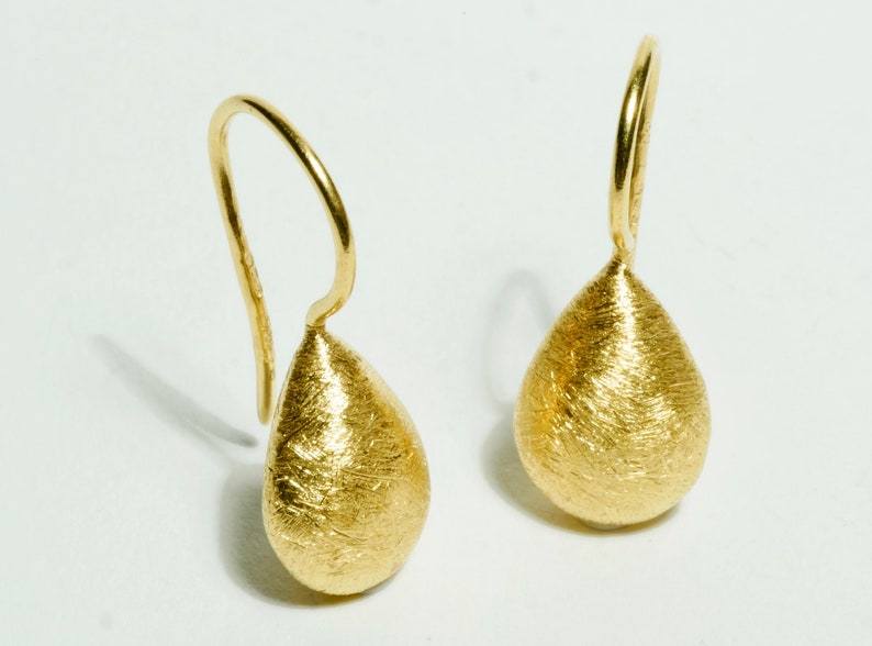 Earrings gold drops image 1