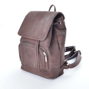 Veganes Korkleder, Leichter Rucksack, Boho nachhaltige Frauentasche, mittel wasserfeste vegane Korktasche, brauner Rucksack