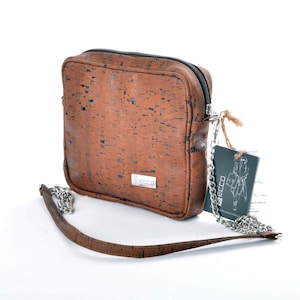 Crossbody cork leather bag,  vegan leather messenger bag, ecofriendly woman bag, cork shoulder bag, cork messenger bag, vegan bag