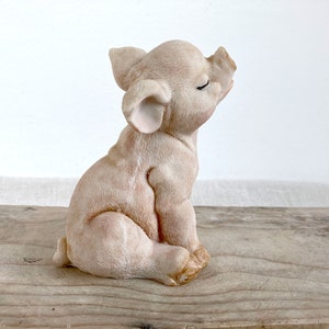 Latex mold 3D mold/mould for concrete plaster resin and more Cutest baby pig (version A)