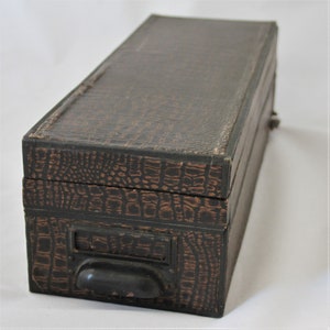 oude kaartenbak van hard karton vintage kantoor