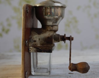 alte Wandkaffeemühle Vintage Deko