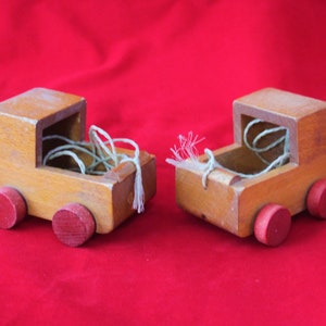 Vintage houten poppenwagen